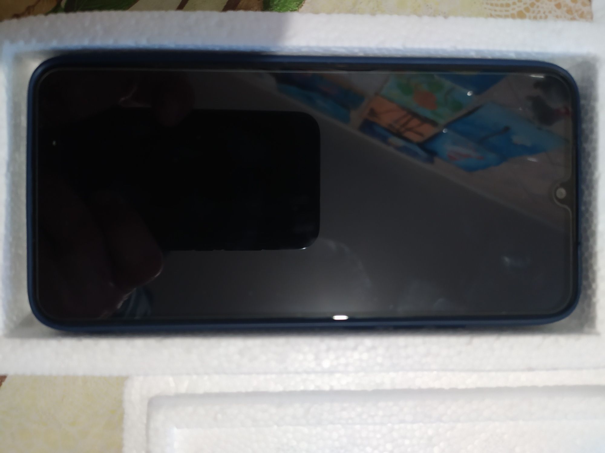 Хороший телефон,Xiaomi redmi 7,3/32