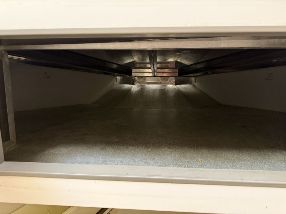 Продам холодильні вітрини