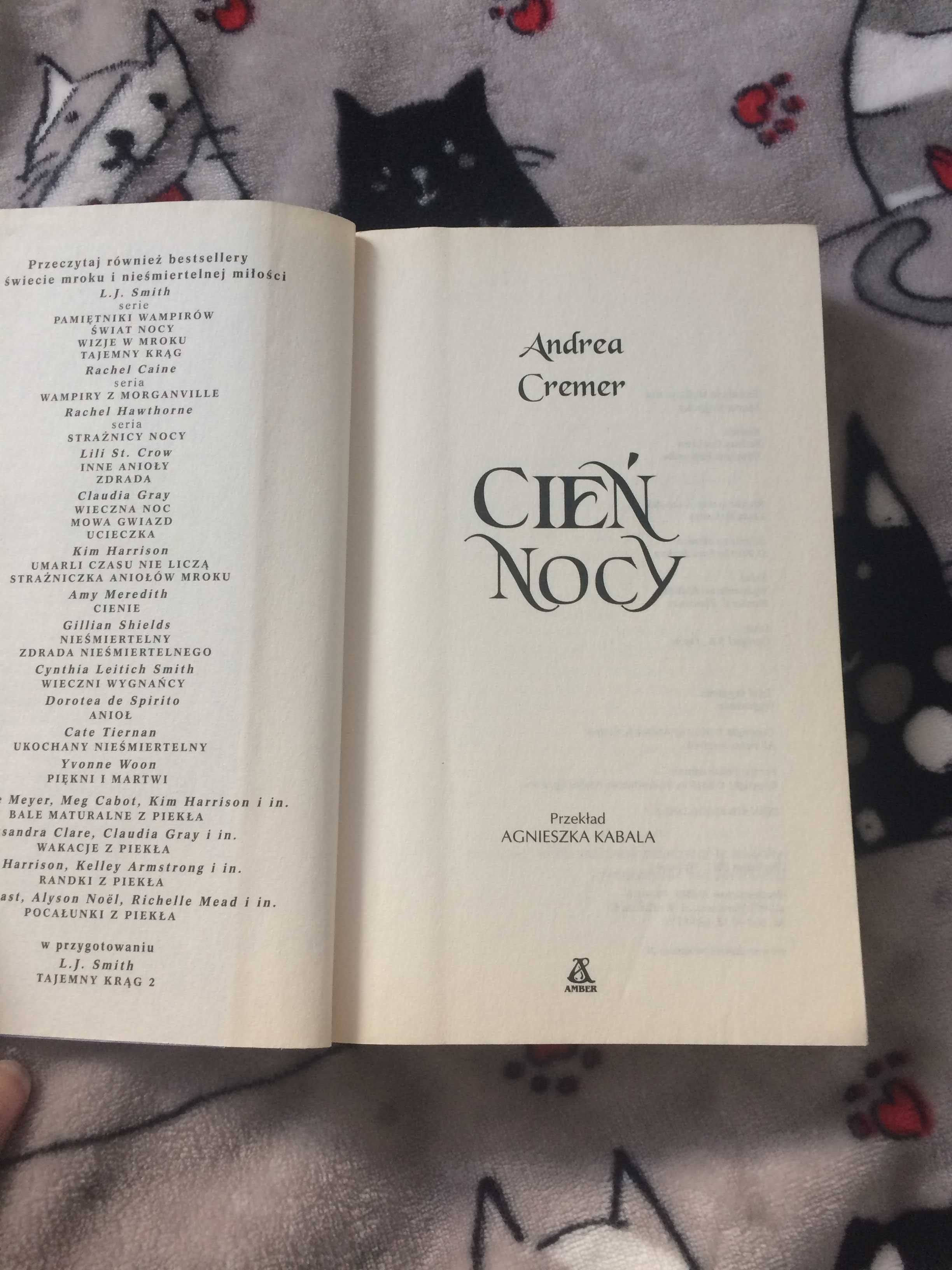 Książka Cień nocy Andrea Cremer