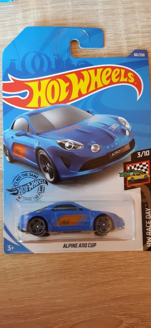 Hot wheels Alpine A110 Cup na dużej karcie