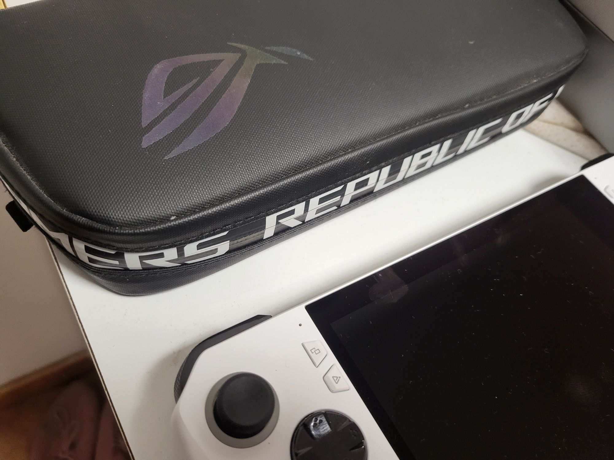 Asus rog ally z1 extreme