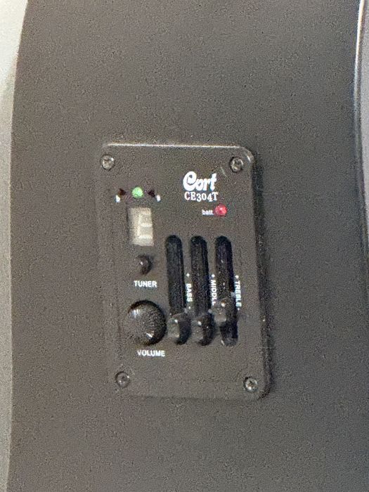 Cort AD810E Black Satin Dreadnought z elektroniką