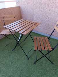 Mesa + 2 cadeiras de jardim