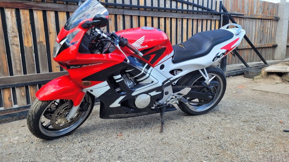 Honda cbr 600 f pc31 97r