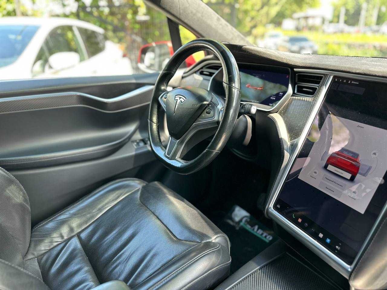 Tesla Model X 75D 75 kWh Dual Motor в кредит без авансу!
