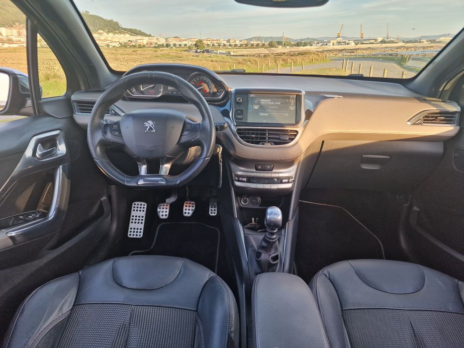 Peugeot 208 1.6 Hdi XY ( kit gti )