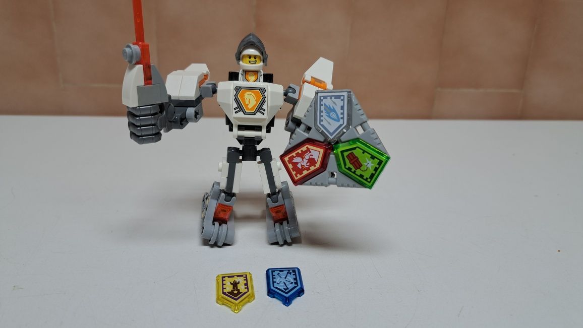 LEGO 70366 - Nexo Knights - Battle Suit Lance