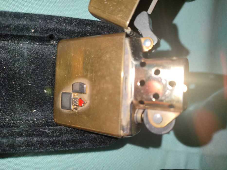 Isqueiros Zippo novos