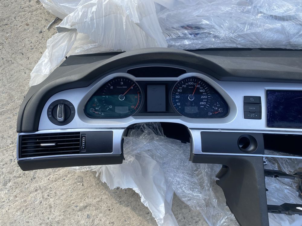 Розборка  Audi a6 c6 дверка