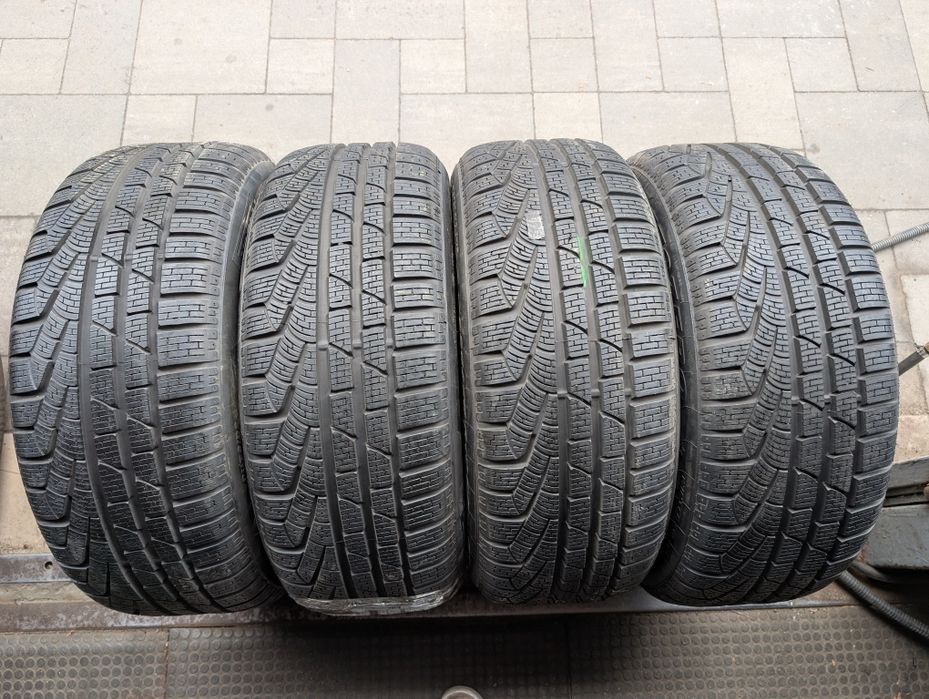 Зимняя резина 225/50 R17 Pirelli Sottozero Runflat