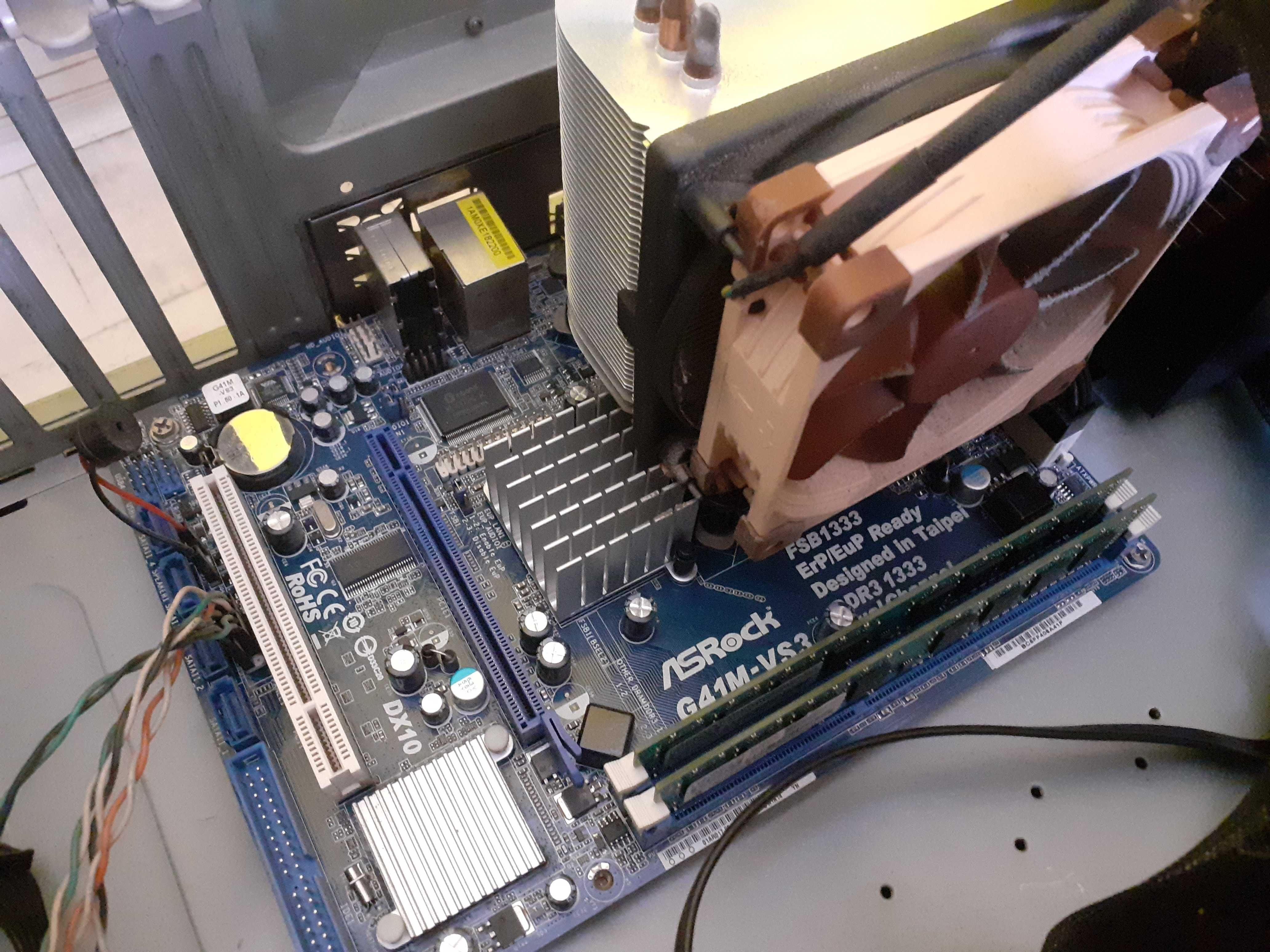 Komputer Intel Core2 Duo E8400 3GHz Big Tower Codegen 500W