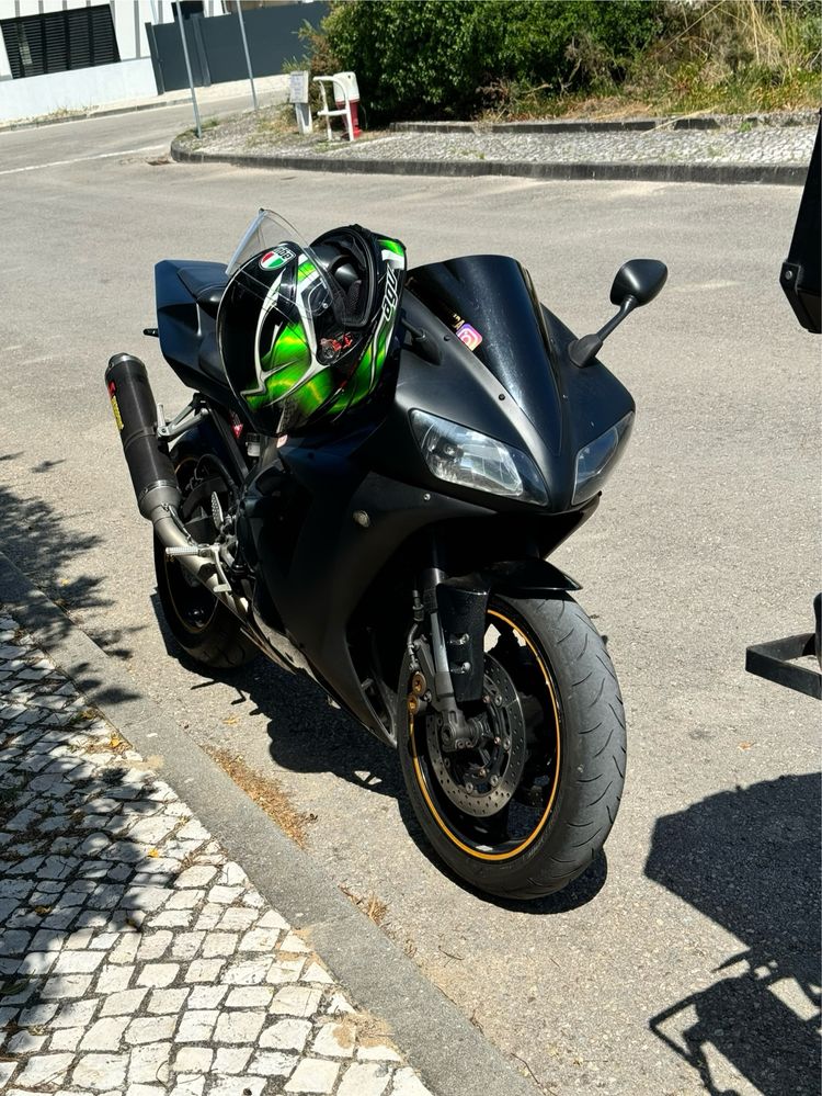 Yamaha R1 ano 2002