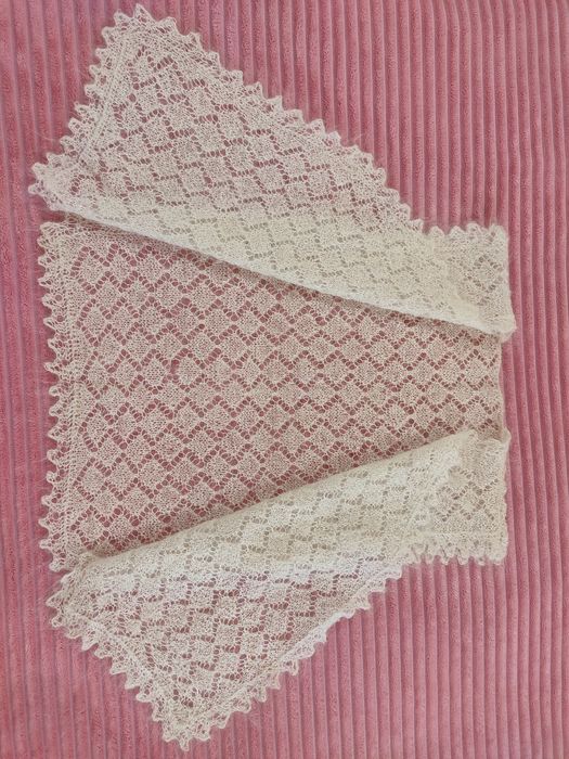 Ажурная пуховая желетка 48-50 р. Козий пух.