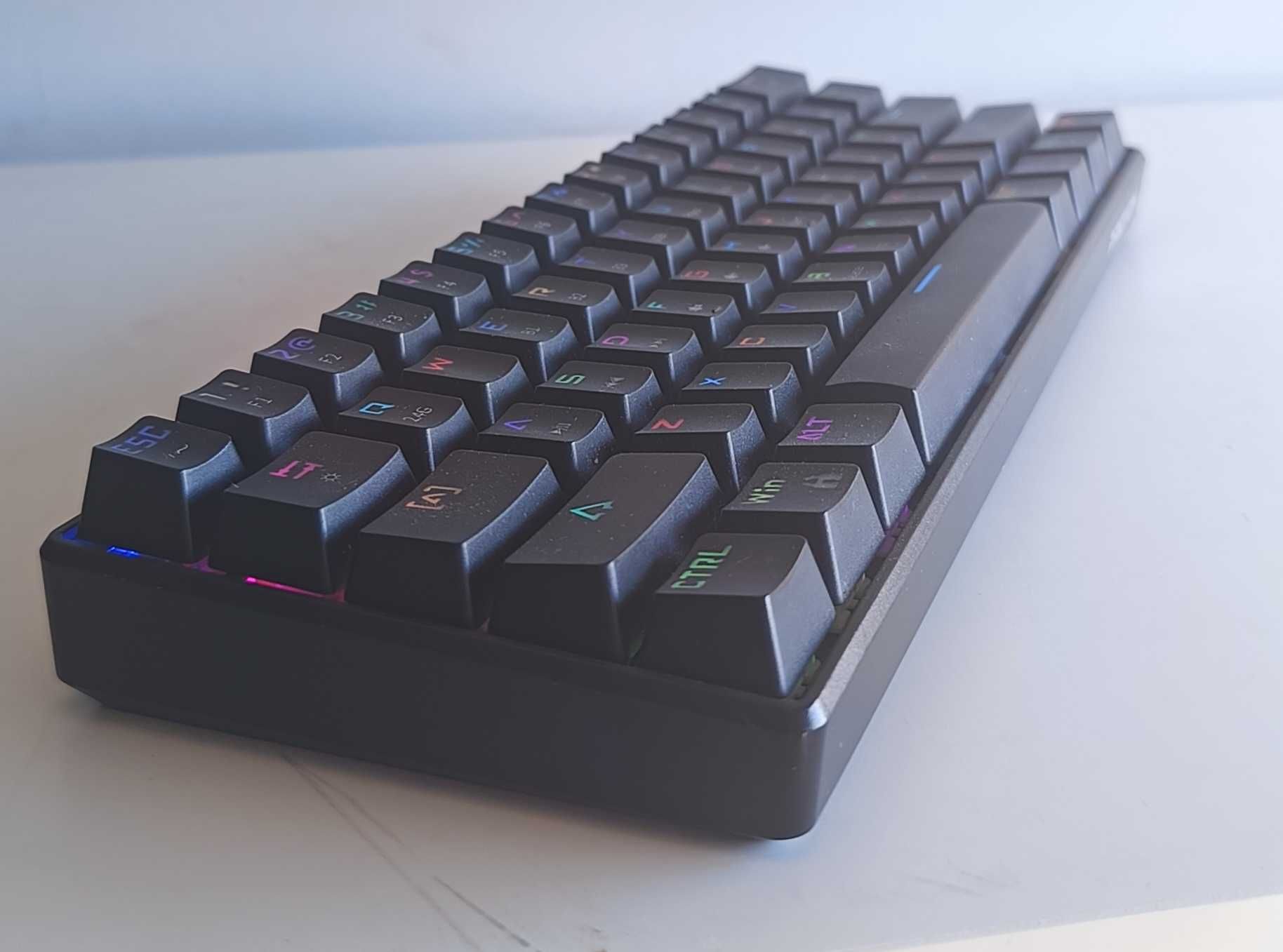 Klawiatura gamingowa mechaniczna RGB 60% BT PREYON