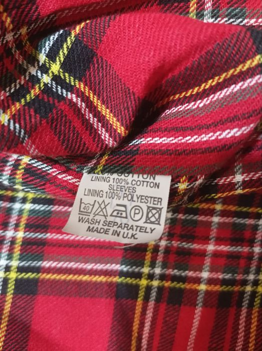 Харінгтон по типу Lonsdale 
Розмір: М
Стан Хороший 
Заміри:
Ширина: 52