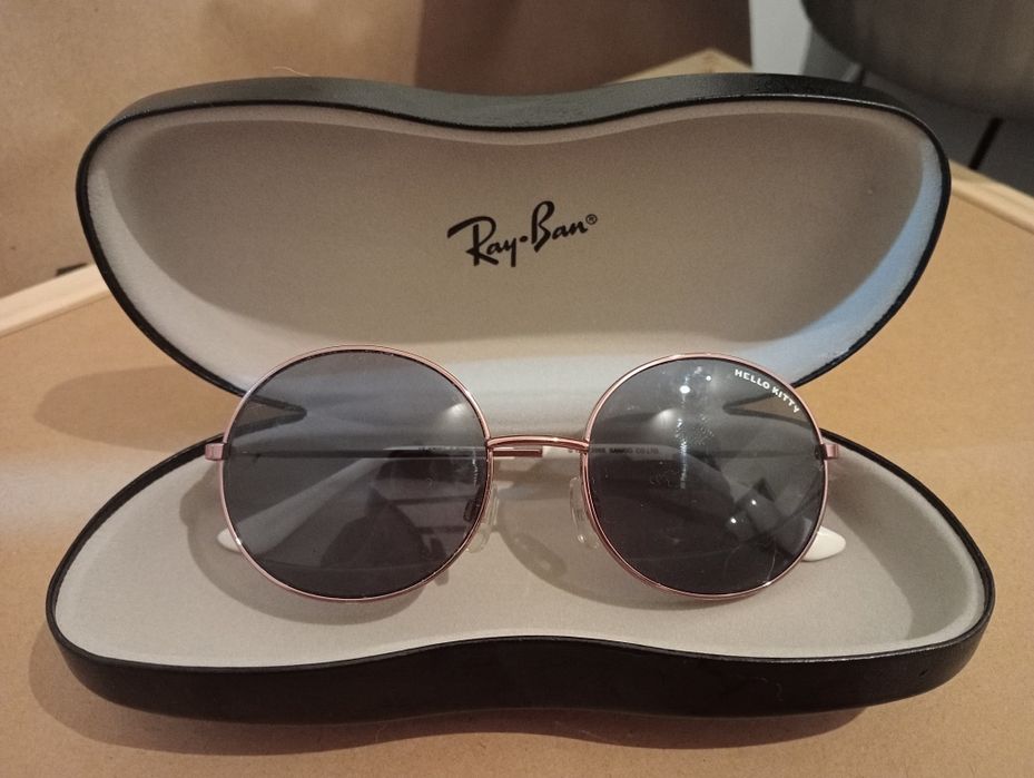 Óculos Hello Kitty c/ caixa RayBan novos