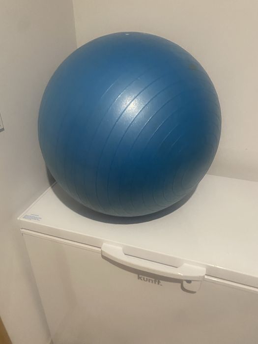 Bola de pilates cheia
