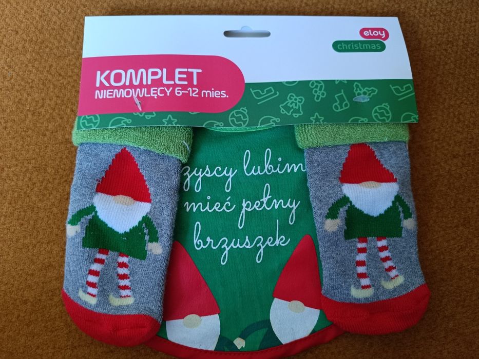 Nowy komplet niemowlecy skarpetki plus sliniak