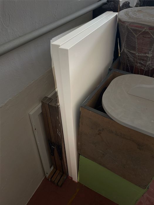 Duas camas Individuais uma pessoa 90x200
IKEA com caixas de arrumações