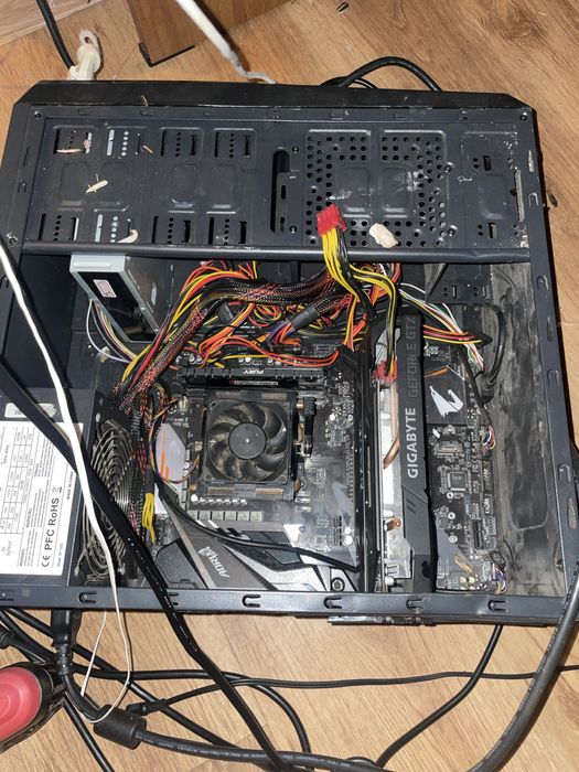 Komputer stacjonarny