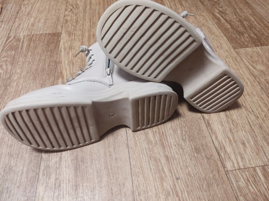 Зимние ботинки на девочку 38 размер, по стельке