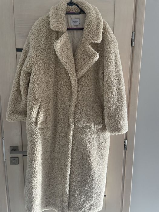 Dlugi pkaszcz z misia reserved