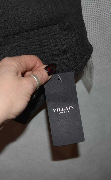 Elegancka kamizelka wełniana Villain London 38 eu 48