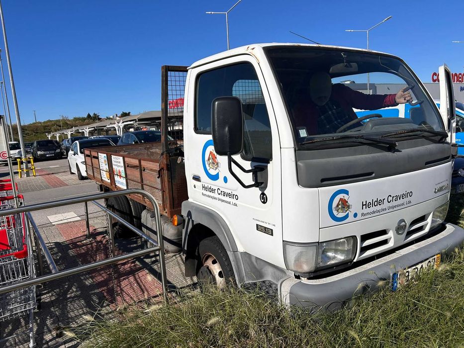 Nissan Cabstar 3.0 TD 35.13 SE/2 - Usado - 2005