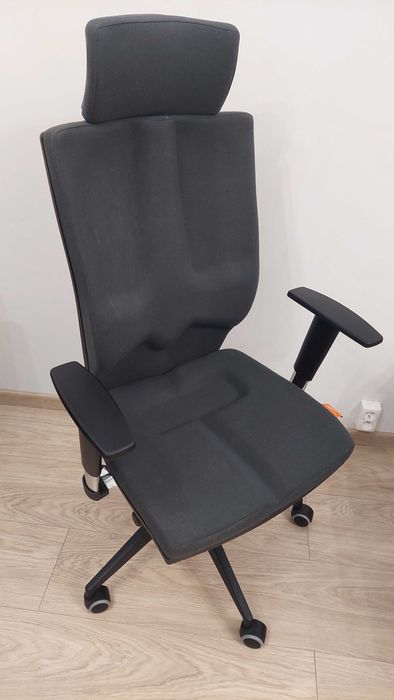 Ergonomiczny fotel biurowy Kulik System model Elegance