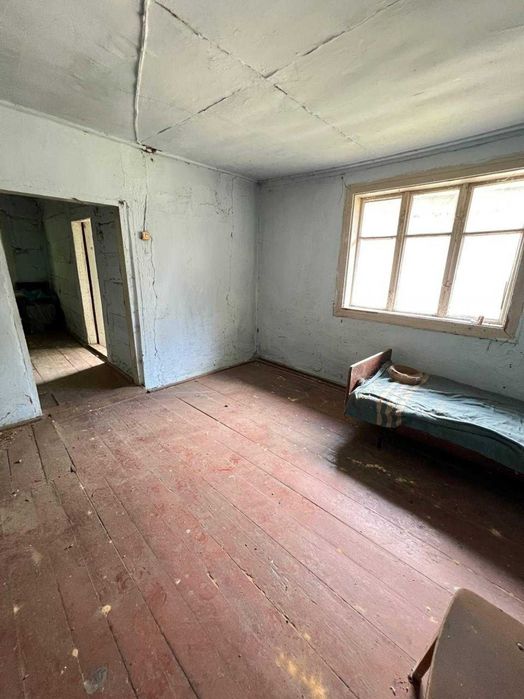 Продається будинок у центрі села Чернилява