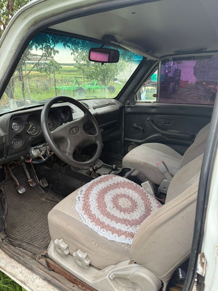 Продам автомобіль нива
