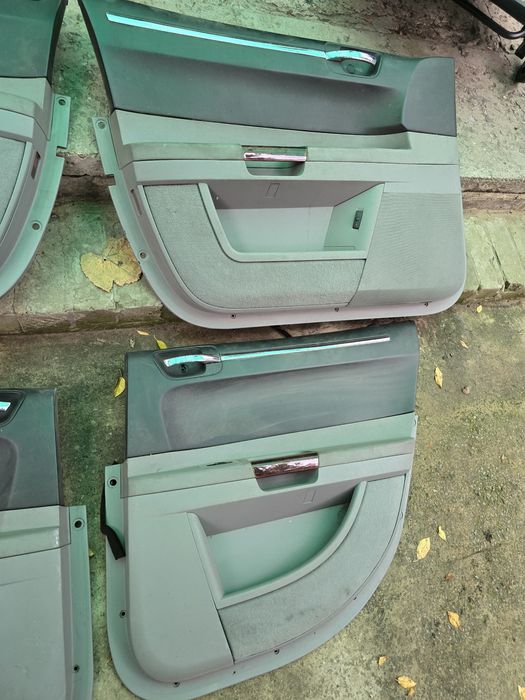 Обшивка карта двери Chrysler 300C крайслер 300с дверные карты