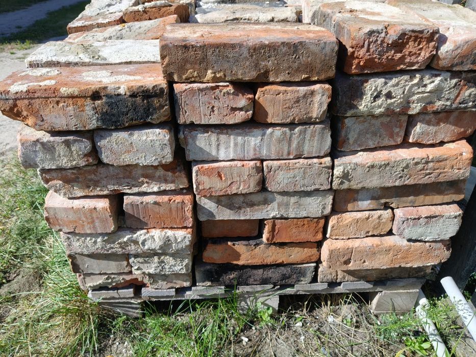 Cegła czerwona rozbiórkowa