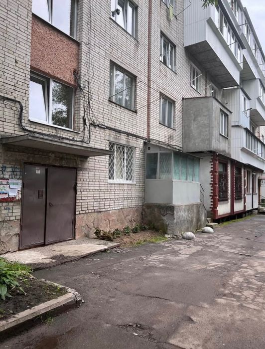 Продаж кімнати в гуртожитку вул.Максимовича Сихівський район