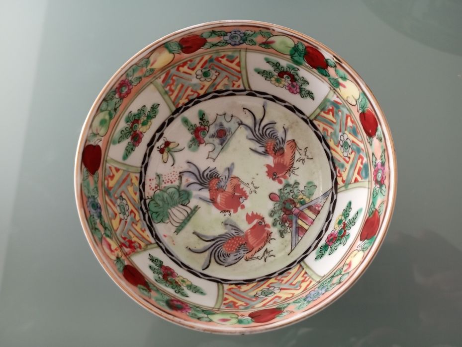 Taça de loiça chinesa