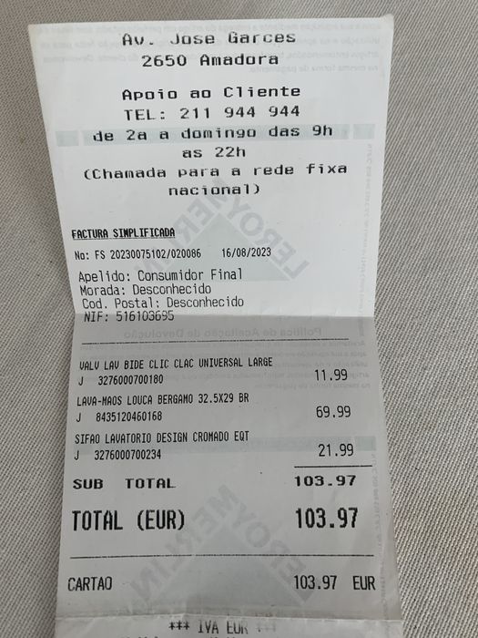 Conjunto de lavatorio para casa de banho pequena. vendido em separado