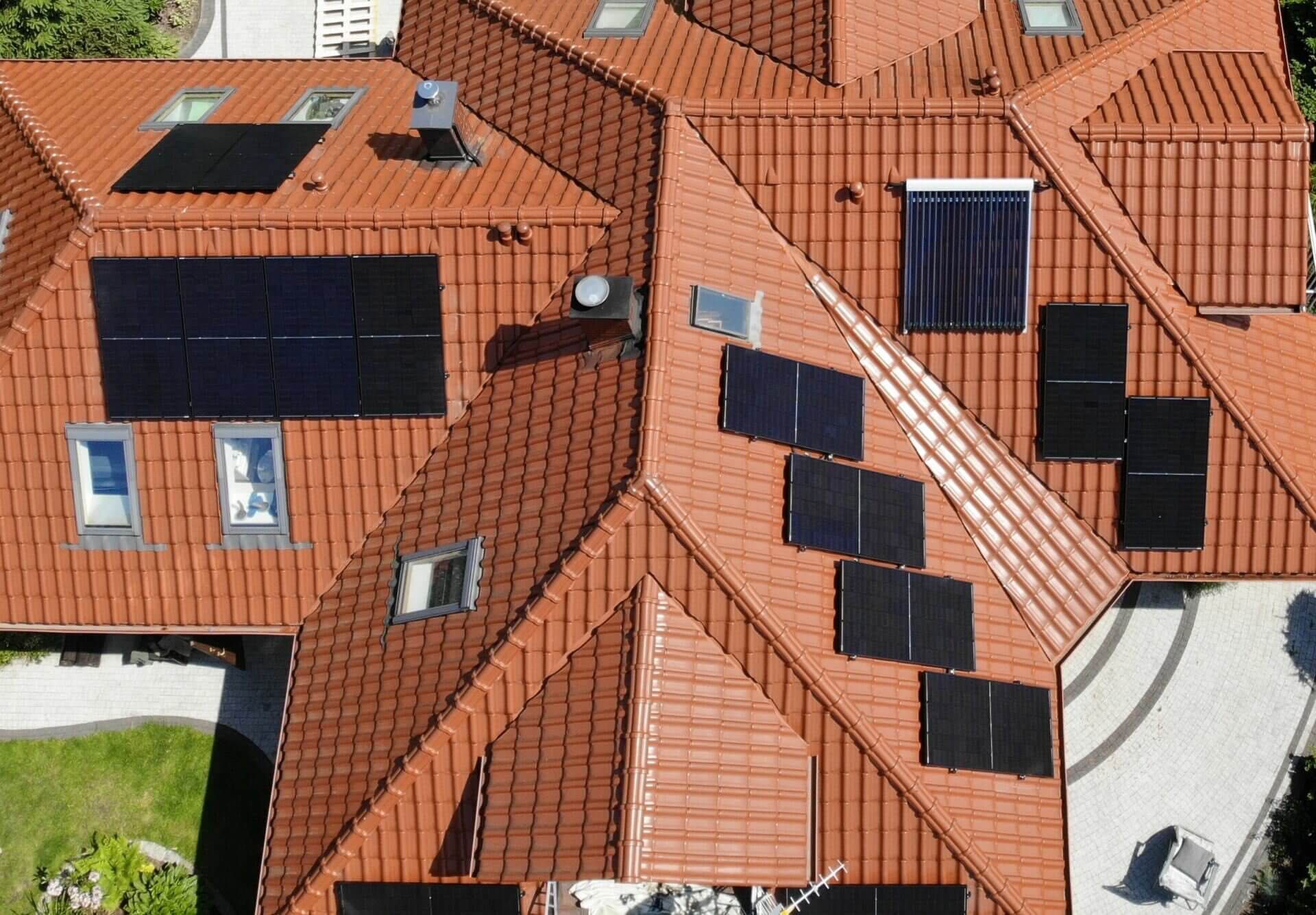 Fotowoltaika 10,235 kWp + 15,36 kWh magazyn energii, DOTACJA