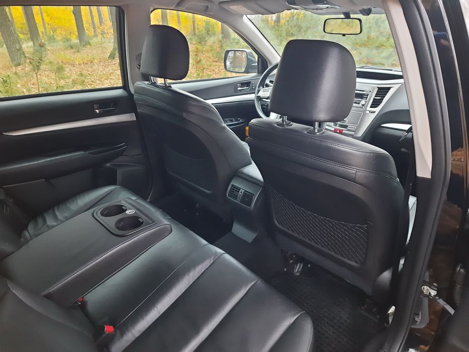 Продам Subaru Outback 2011