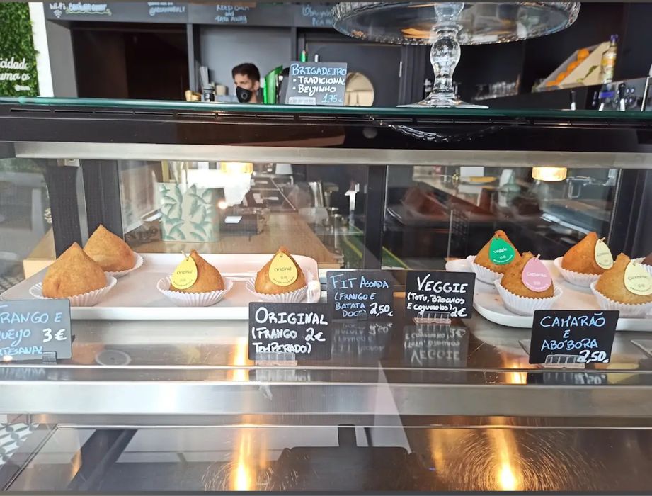 Vitrine de refrigeraçao com 3 prateleiras e iluminaçao interior