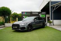Audi A4 Avant S Tronic look rs4