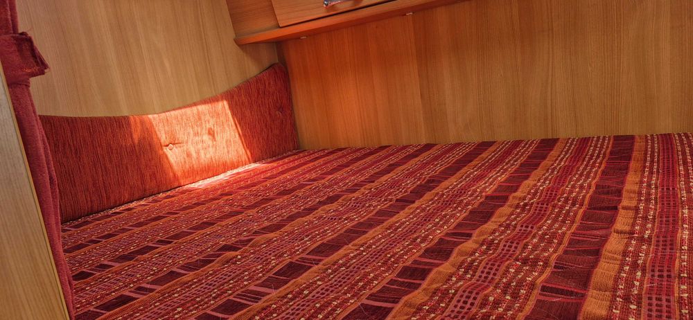 FORD TRANSIT 2.4 TDCI 140 CV - CHASSON 28 - 5 LUGARES - 6 DORMIDAS