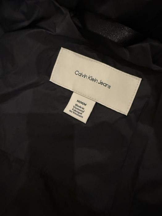 Куртка Calvin Klein нова
