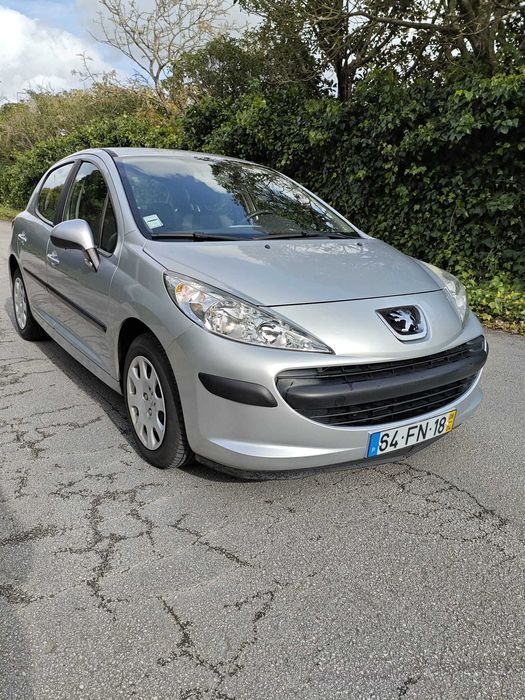 Peugeot 207 1.4 gasolina 2008