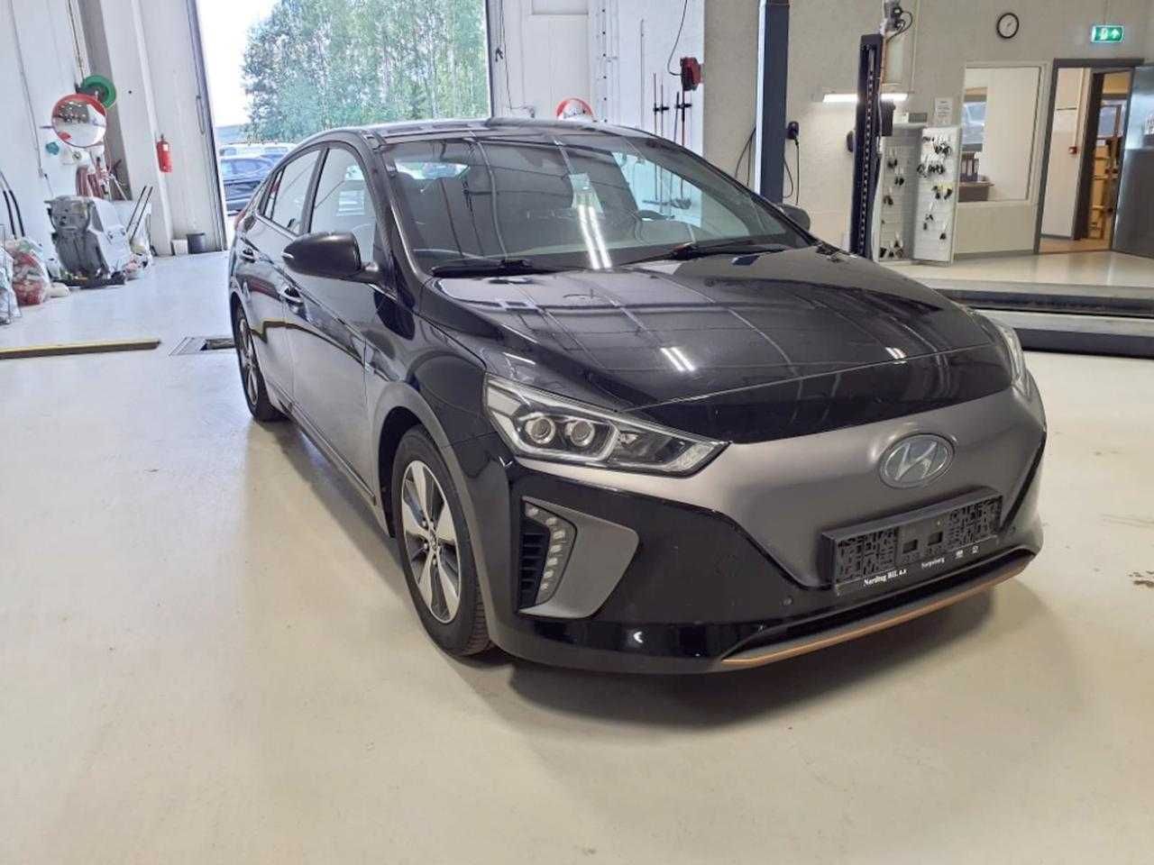 Hyundai Ionic 2017 в максимальній комплектації