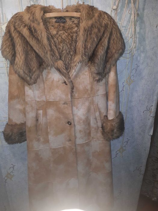 Жіночі куртки, верхній одяг