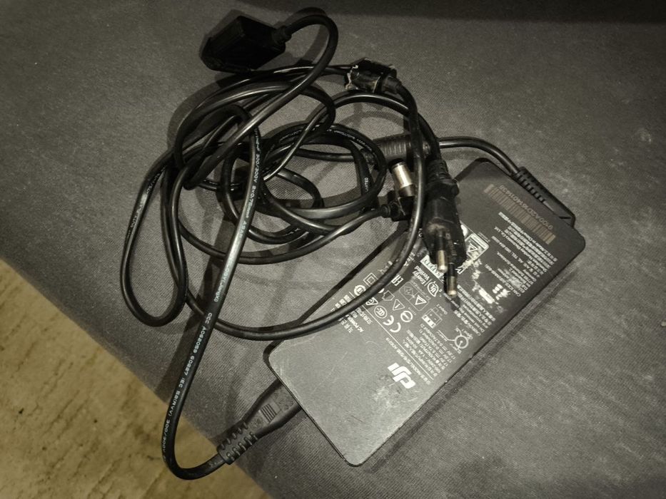 Продам квадрокоптер DJI Phantom 3 standart