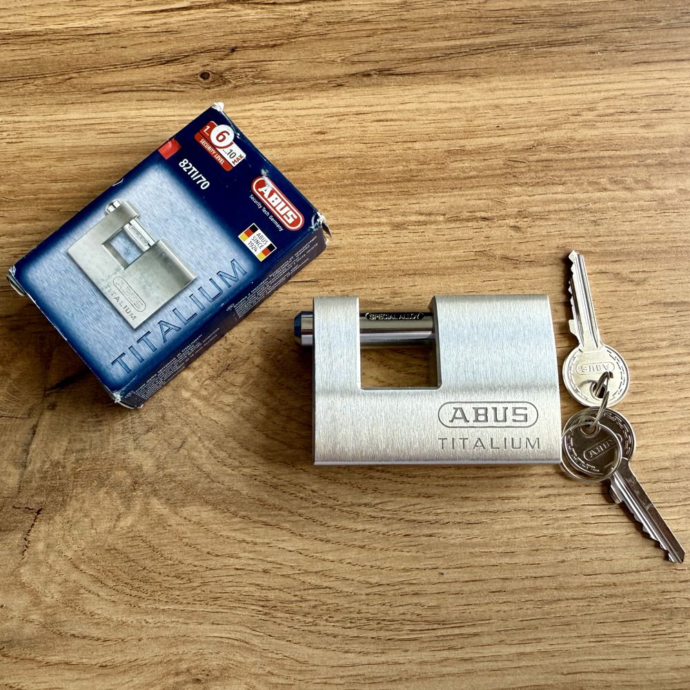 Замок навісний Abus 82ti/70 напівзакритий (пальцевий)