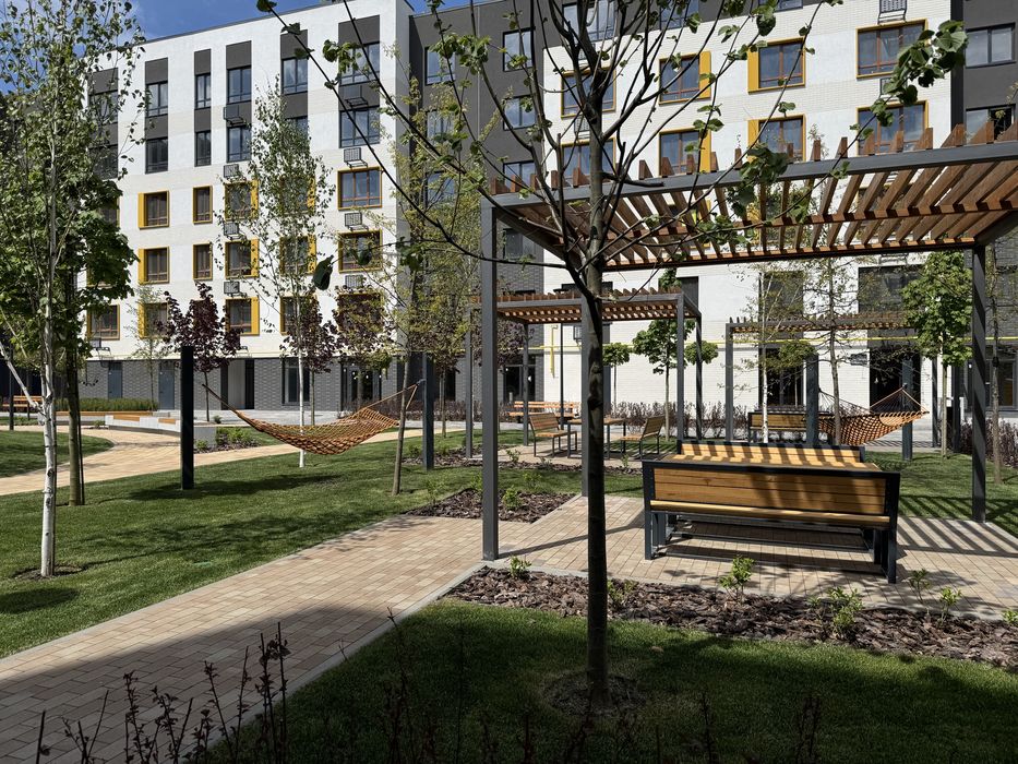 Однокімнатна квартира-студія ЖК Молодість