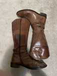 Botas Rasas Castanhas