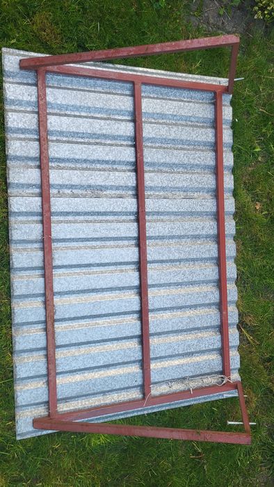 Zadaszenie nad drzwi